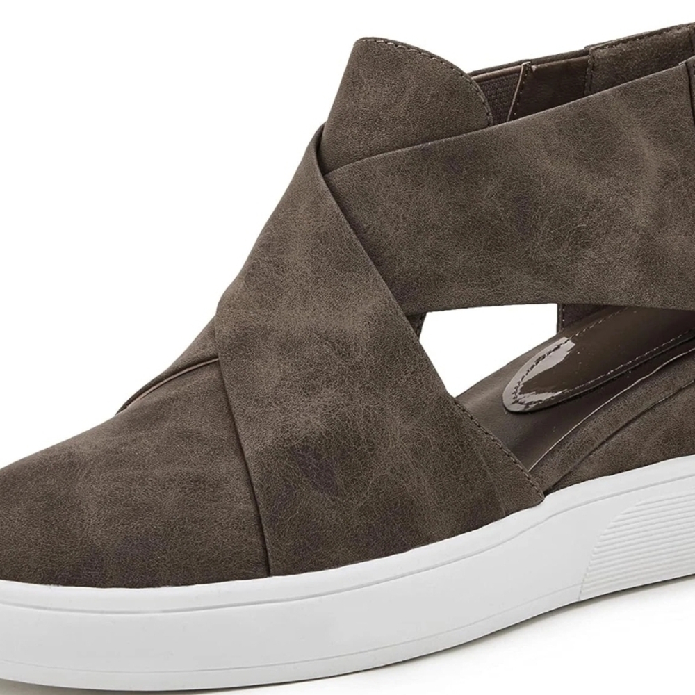 LAICIGO Womens Platform Wedges Fashion Sneakers Cut Out Criss Cross Strap Wedges